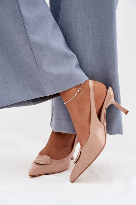 Moteriškos basutės su plonais kulniukais Su puošniais Detalem smėlio spalvos Tai tuririae