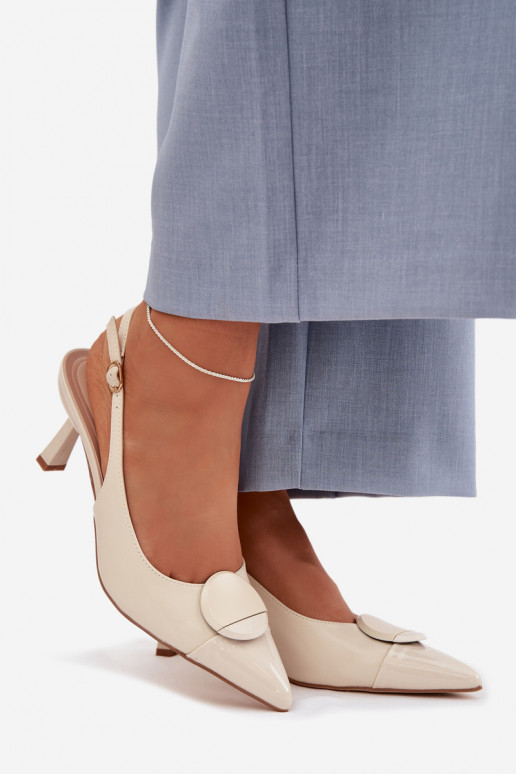 Moteriškos basutės su plonais kulniukais Su puošniais Detalem dramblio kaulo spalvos Tai tuririae