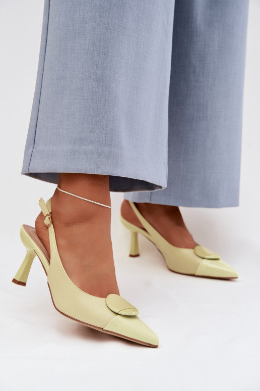 Moteriškos basutės su plonais kulniukais Su puošniais Detalem geltonos spalvos Tai tuririae