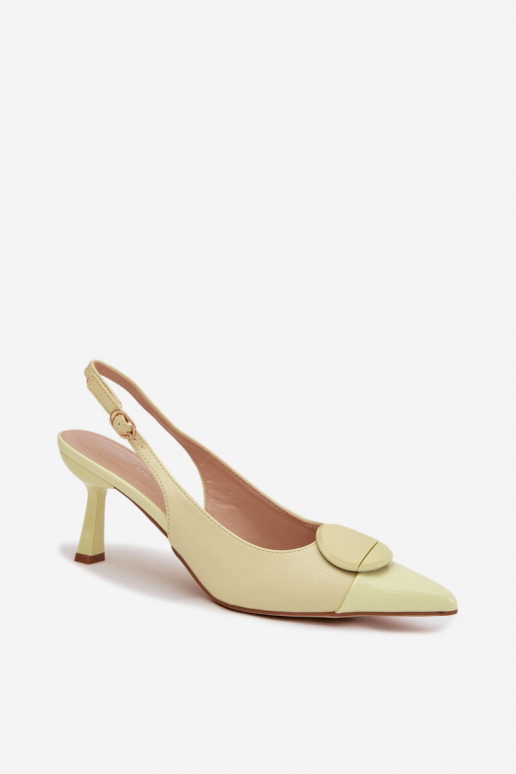 Moteriškos basutės su plonais kulniukais Su puošniais Detalem geltonos spalvos Tai tuririae