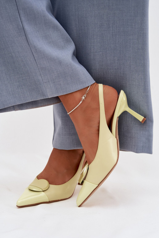 Moteriškos basutės su plonais kulniukais Su puošniais Detalem geltonos spalvos Tai tuririae