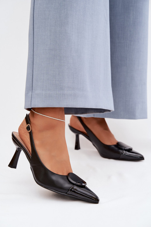 Moteriškos basutės su plonais kulniukais Su puošniais Detalem juodos spalvos Tai tuririae