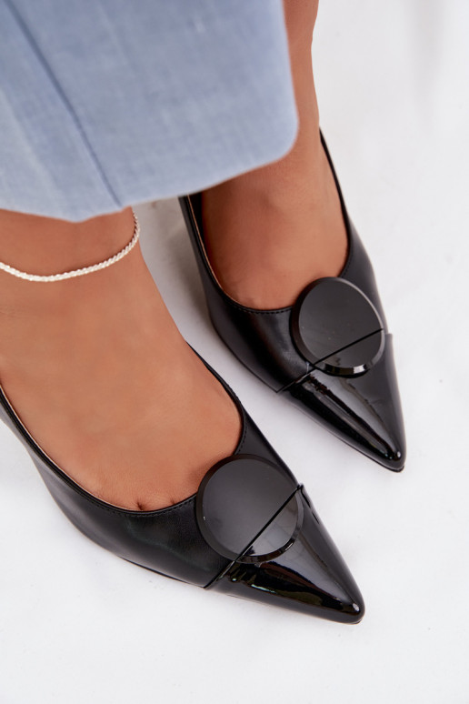 Moteriškos basutės su plonais kulniukais Su puošniais Detalem juodos spalvos Tai tuririae