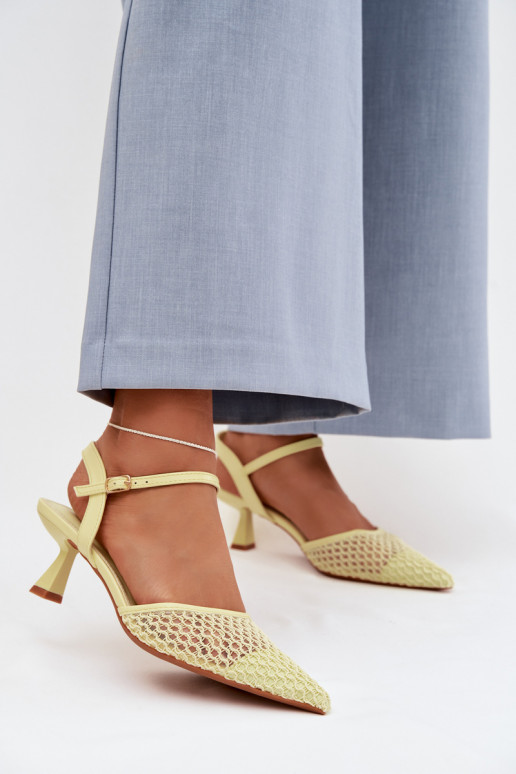 Moteriškos basutės su kulniukais su tinkleliu geltonos spalvos Brilora