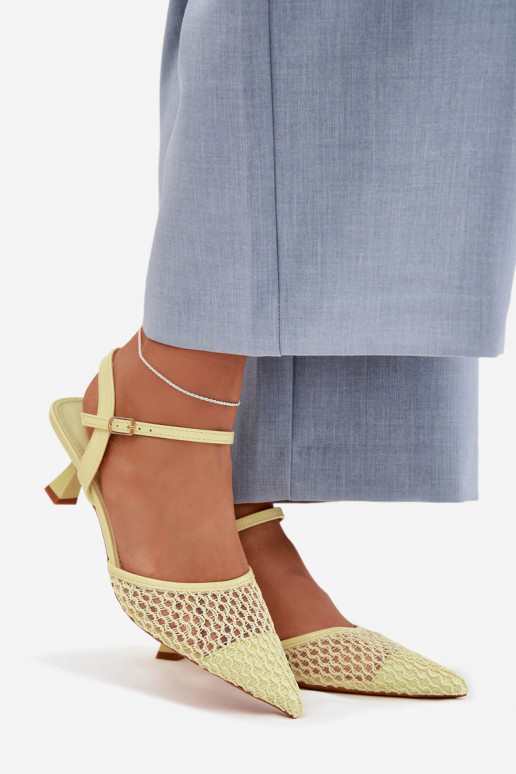 Moteriškos basutės su kulniukais su tinkleliu geltonos spalvos Brilora