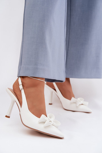 Moteriškos basutės su plonais kulniukais su kaspinais baltos spalvos Jonera