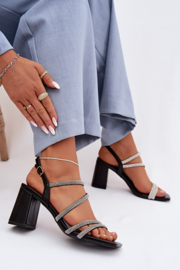 Moteriškos aukštakulnės basutės su juostelėmis Ir cirkoniai juodos spalvos Brelia