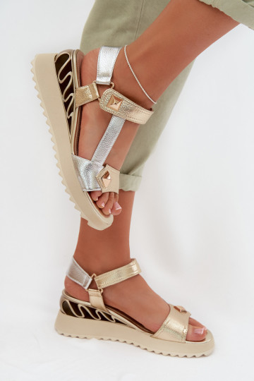 Moteriškos basutės Moteriškas su platforma D&A CR61-3078 aukso spalvos