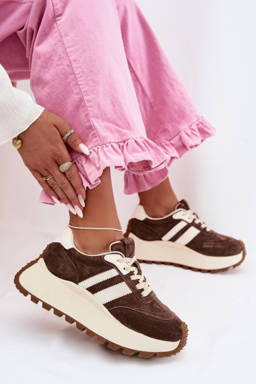Sneakers modelio batai iš zomšos su platforma D&A GR61-5986 CzekoladoĮe