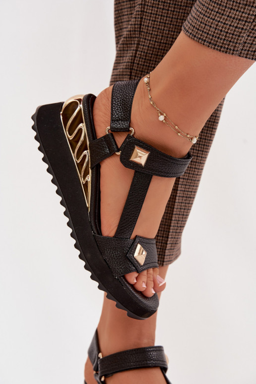 Moteriškos basutės Moteriškas su platforma D&A CR61-3070 juodos spalvos