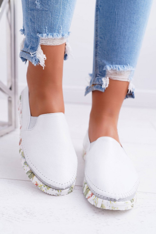 Moteriškas batai Tai turiciejka Įsispiriamo modelio Oda baltos spalvos 03512-11