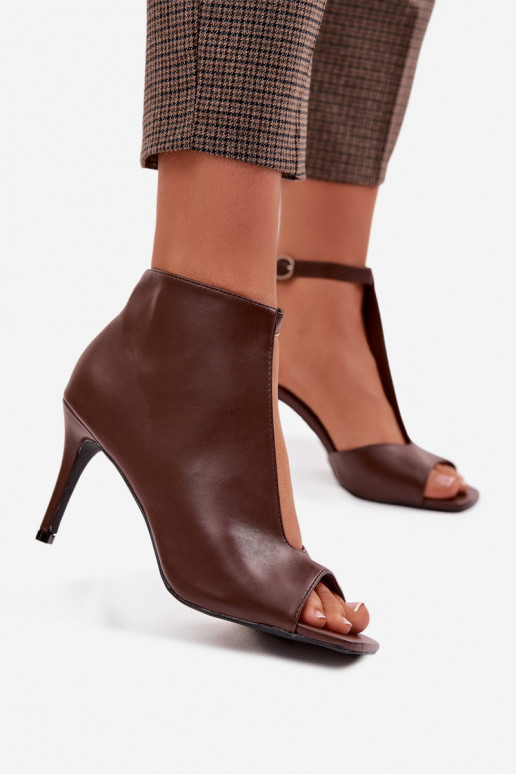 Moteriškos basutės su plonais kulniukais CzekoladoĮe Helira