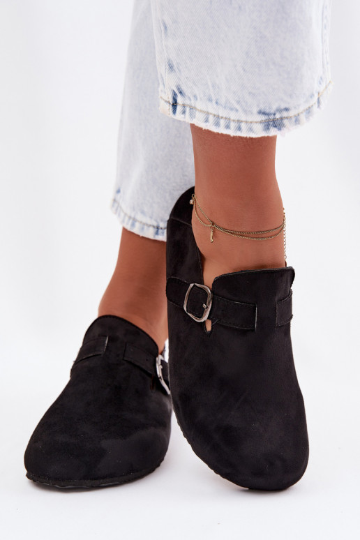 batai Moteriškas iš eko zomšosoĮe su sagtimis juodos spalvos Ismora