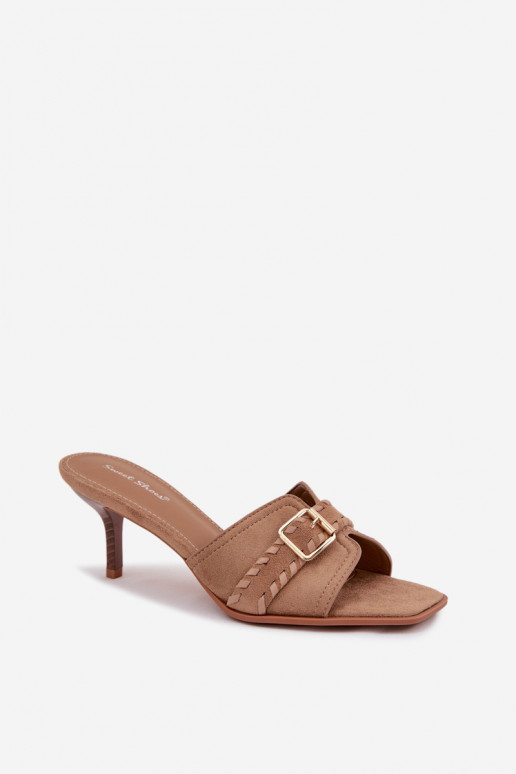 Moteriškos šlepetės su plonais kulniukais su dirželiais I Złotą su sagtimis smėlio spalvos Jelira