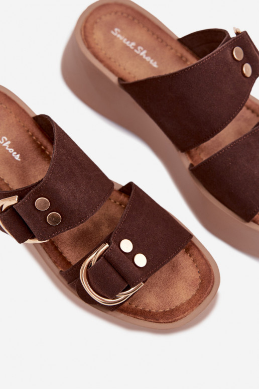 Moteriškos šlepetės su platforma Ze aukso spalvosmi su sagtimismi CzekoladoĮe Nelirae