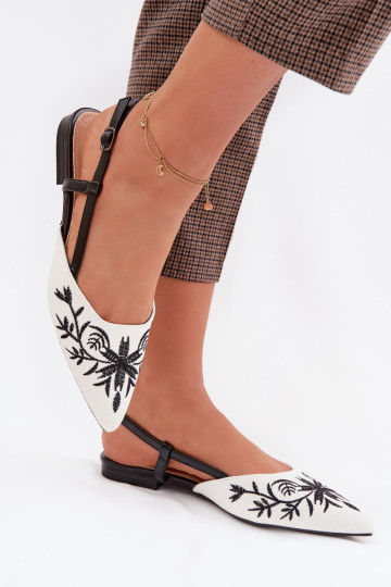 Moteriškos basutėssuHaftem Įjungta lygiapadžiai juodos spalvos Grelia