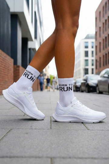 Moteriškos kojinės BORN TO RUN baltos spalvos