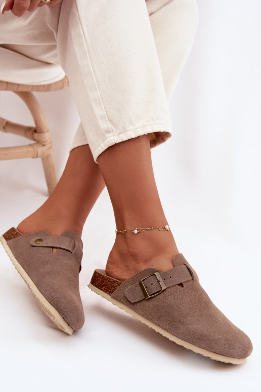 Moteriškos šlepetės KlumpėssuĮjungtaturalnego iš zomšosu Vinceza 101332 smėlio spalvos