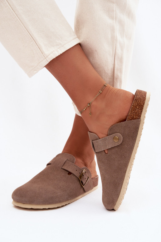 Moteriškos šlepetės KlumpėssuĮjungtaturalnego iš zomšosu Vinceza 101332 smėlio spalvos