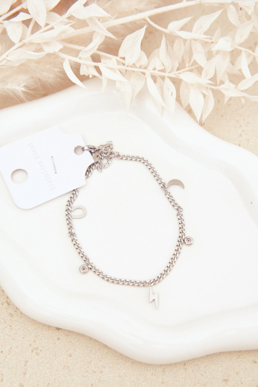 Apyrankė Ant kojos su pakabukais sidabro spalvos