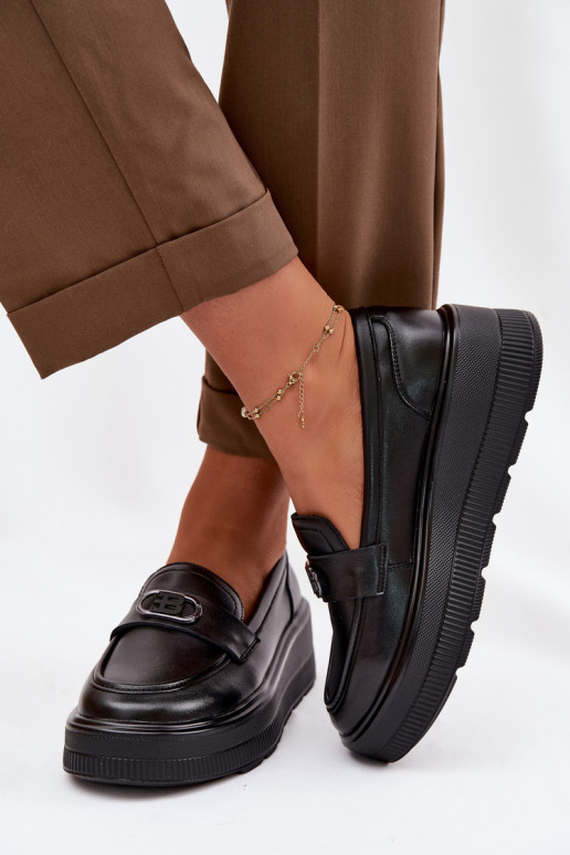 Oda Moteriški mokasinai platformoje Vinceza 39974 juodos spalvos