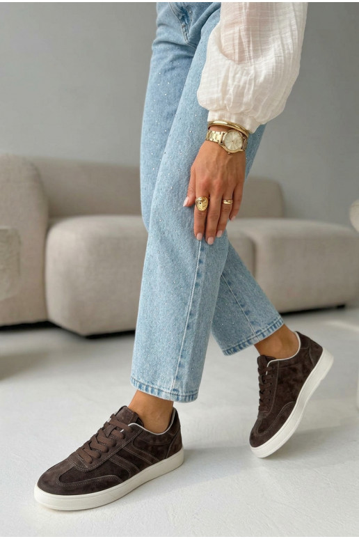 Sneakers modelio batai iš zomšos Vinceza 95400 CzekoladoĮe