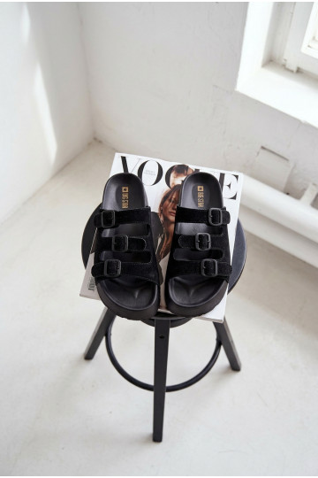 Moteriškos šlepetės su platforma ir juostelėmis Big Star TT274531 juodos spalvos