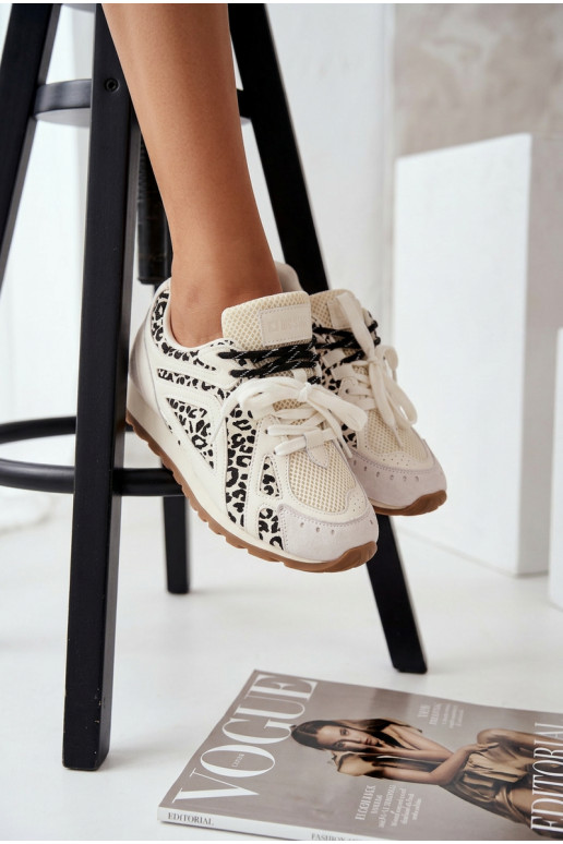 Oda iš zomšos Sneakers modelio batai Moteriškas Big Star TT274548 baltos spalvos