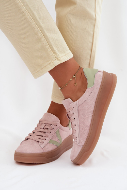 Moteriški sportinio stiliaus batai iš natūralios zomšos su platforma Vinceza 79597 rožinės spalvos
