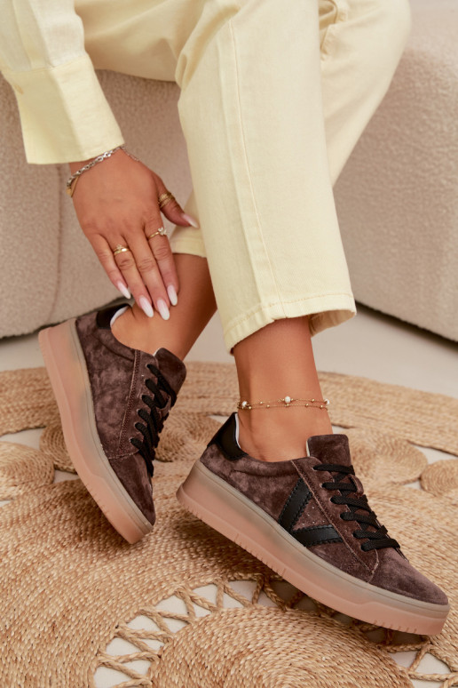 Moteriški sportinio stiliaus batai iš natūralios zomšos su platforma Vinceza 79597 rudos spalvos