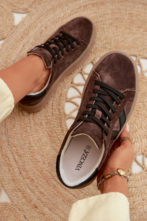 Moteriški sportinio stiliaus batai iš natūralios zomšos su platforma Vinceza 79597 rudos spalvos