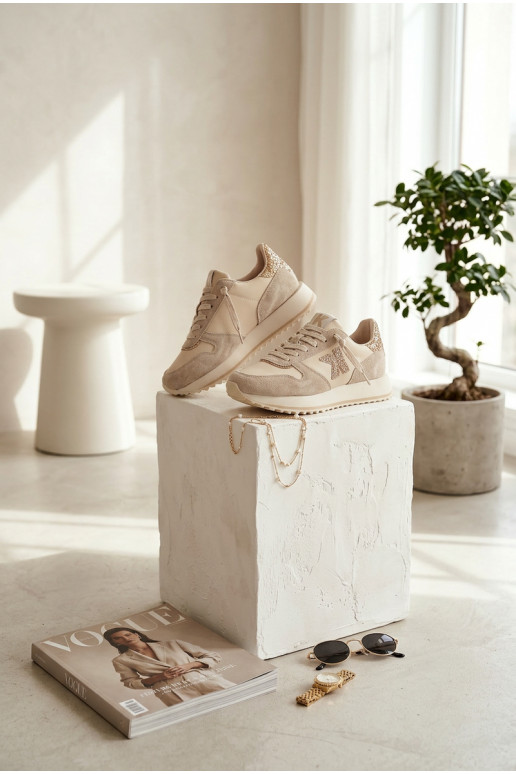 Oda iš zomšos Sneakers modelio batai Moteriškas su platforma Kobbo 100103 smėlio spalvos