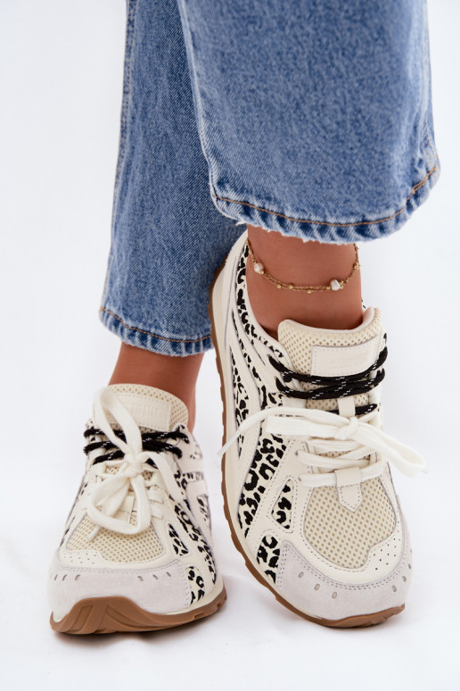 Oda iš zomšos Sneakers modelio batai Moteriškas Big Star TT274548 baltos spalvos