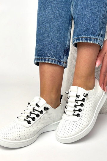 Balti įmaunami perforuoti... 2