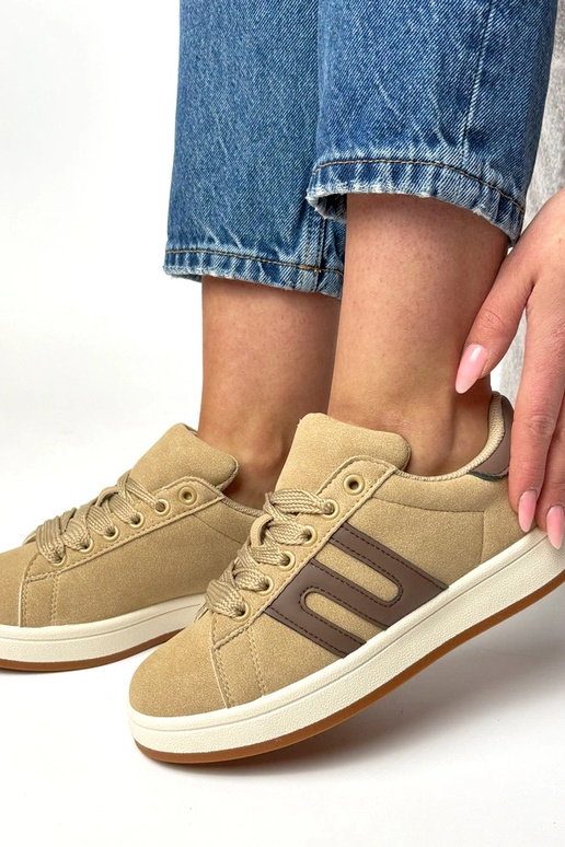 Tamsiai smėlio spalvos kasdieniai...