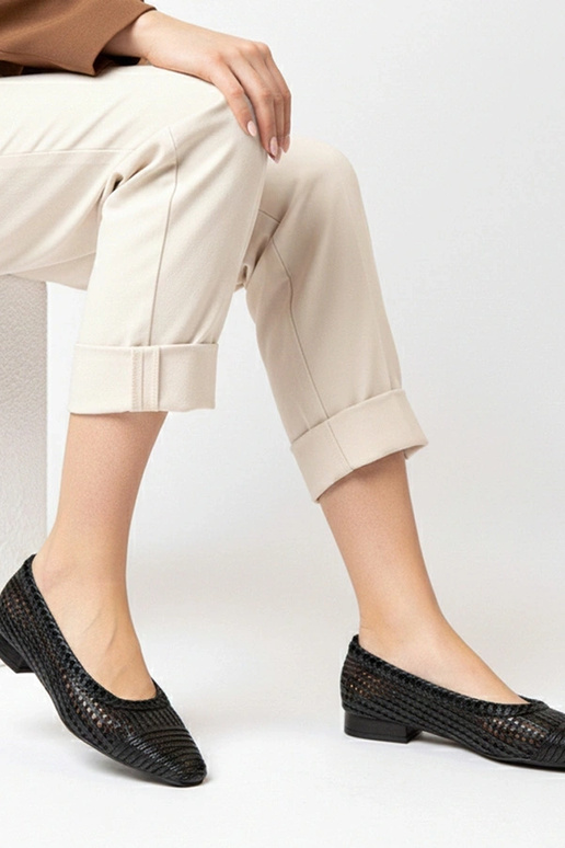 Juodos ažūrinės balerinukės mažu...