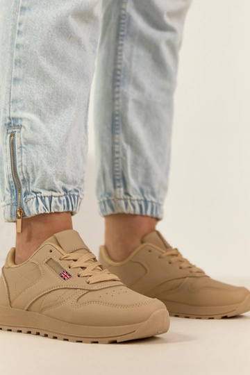 Smėlio spalvos kasdieniai...