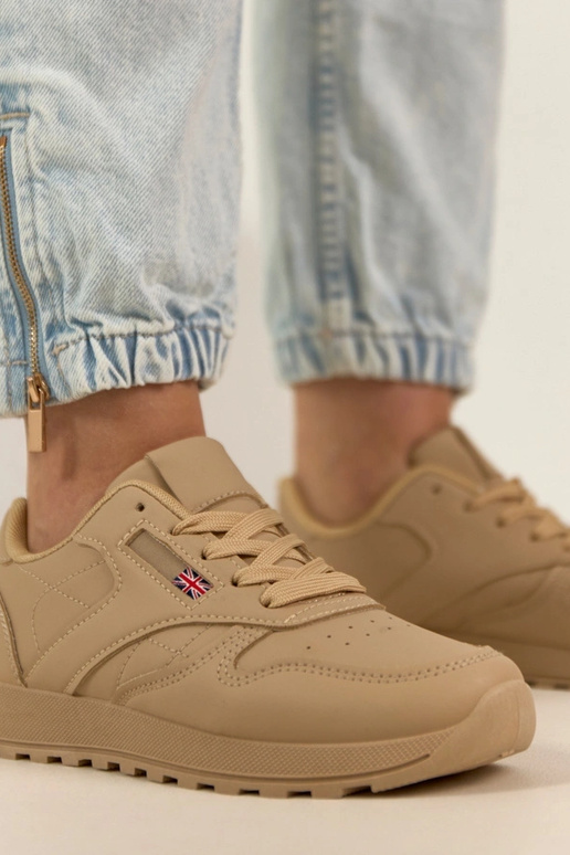 Smėlio spalvos kasdieniai sportbačiai...