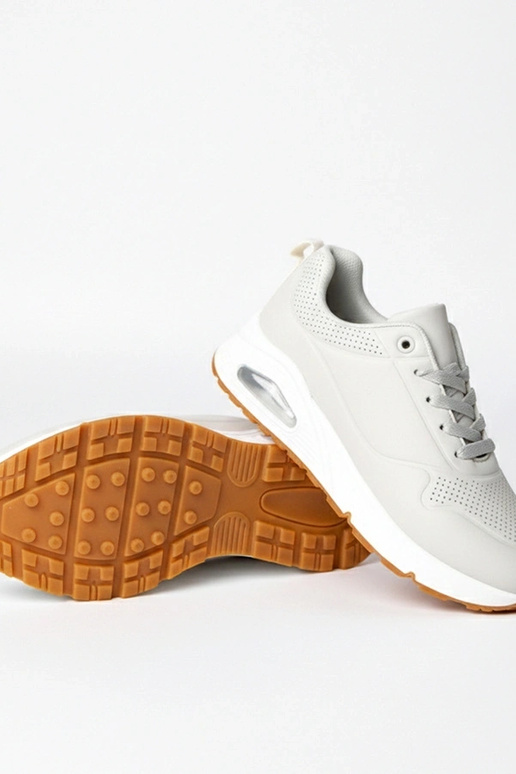 Pilki sportbačiai storu padu Sylvie