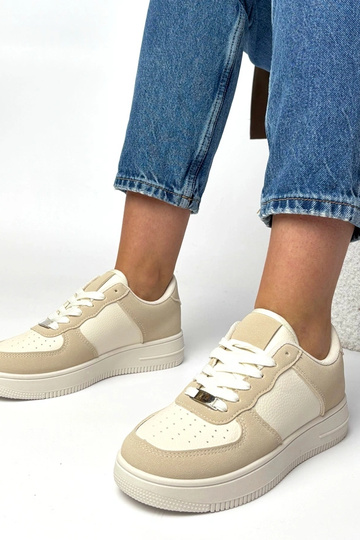 Smėlio spalvos sportbačiai... 2