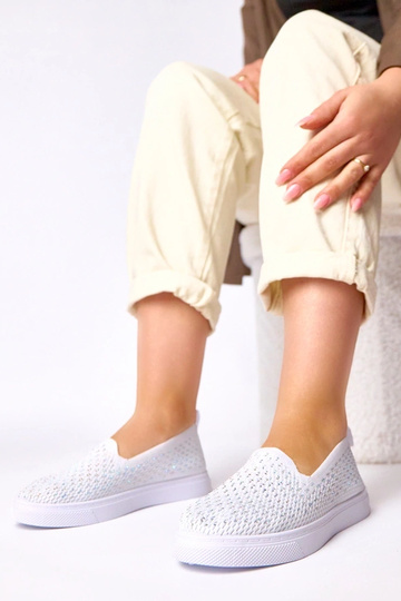 Balti įmauti tekstiliniai...