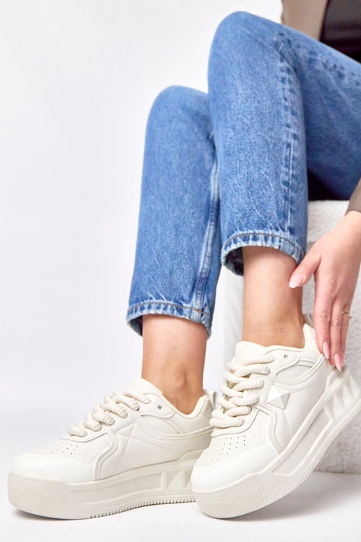 Smėlio spalvos sportbačiai su...