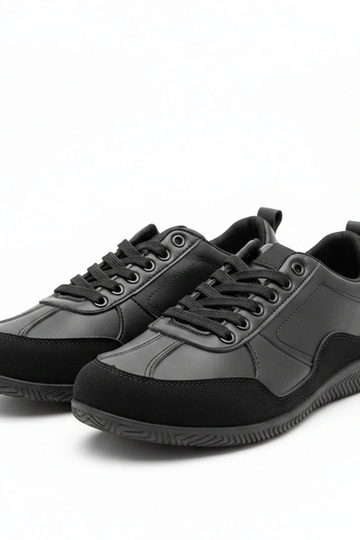 Juodi vyriški sportbačiai Leon 2