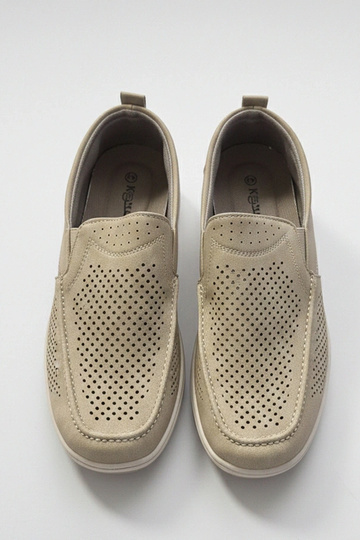 Smėlio spalvos perforuoti... 2