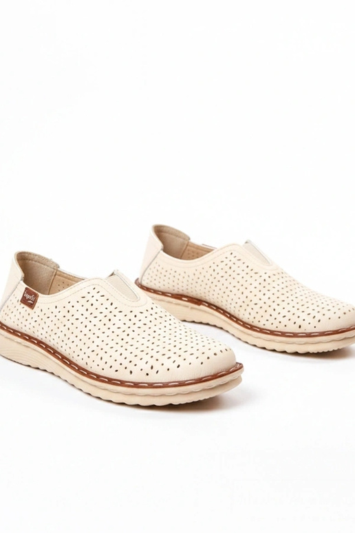 Kreminiai ažūriniai įmaunami...