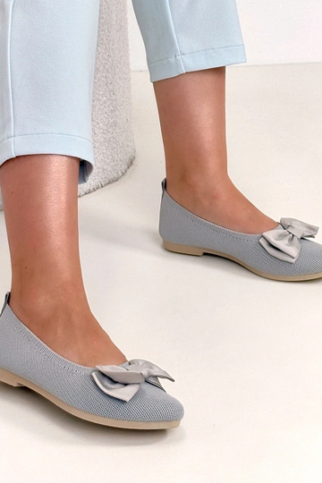 Pilkos audinės balerinukės... 2