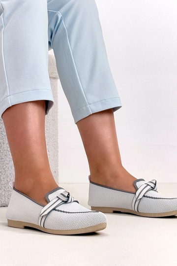 Baltos audinės balerinukės su raišteliais Serenity