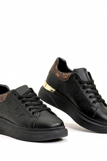 Juodi sportbačiai su... 2