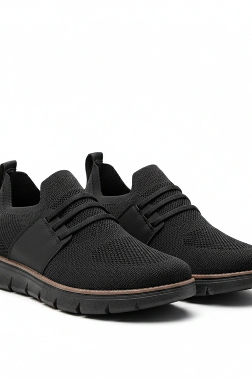 Juodi vyriški sportbačiai be...