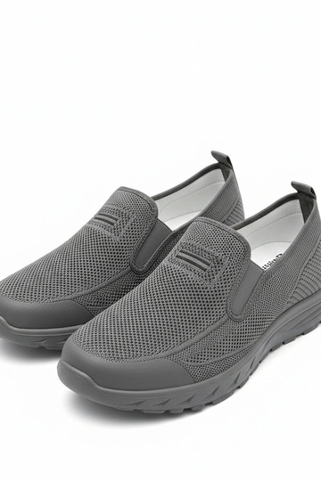 Pilki vyriški sportbačiai...